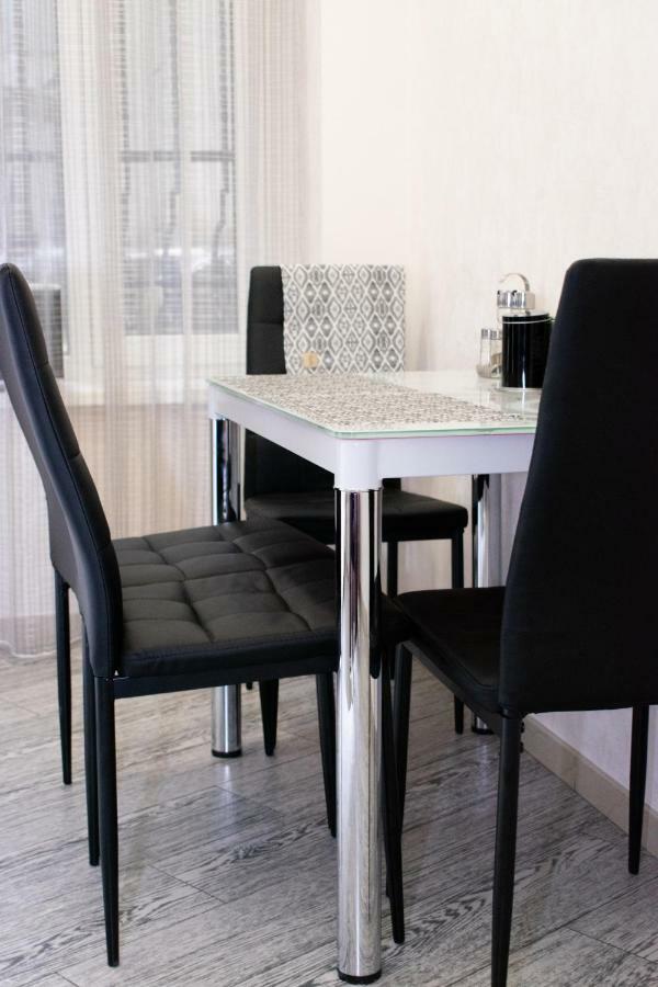 Apartment Barvy Lvova On Kostyushka St 外观 照片