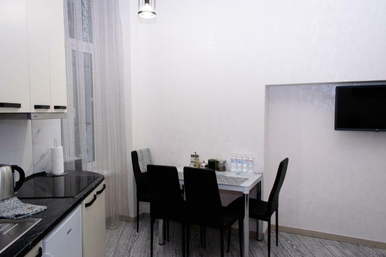 Apartment Barvy Lvova On Kostyushka St 外观 照片