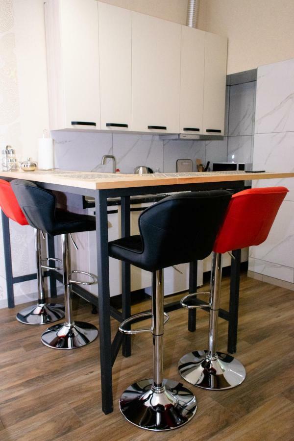 Apartment Barvy Lvova On Kostyushka St 外观 照片